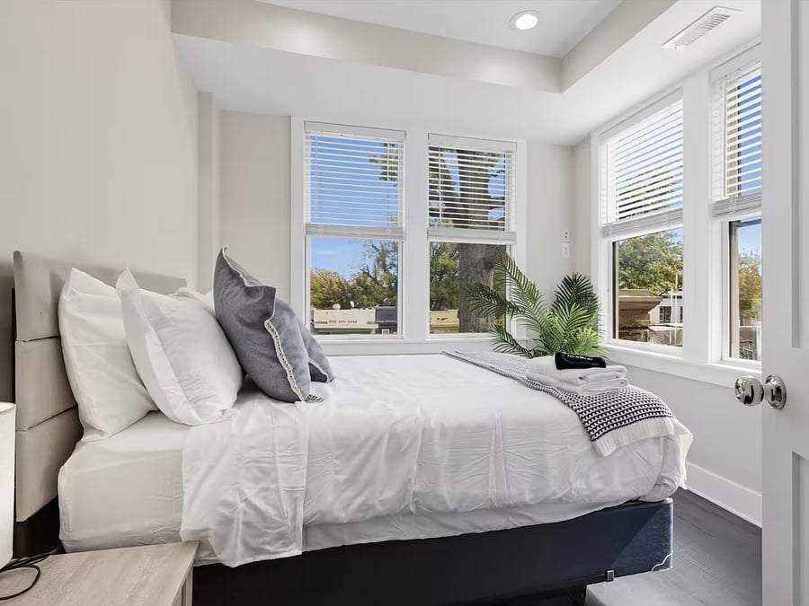 Furnished Finder property 1038223_1 photo 4