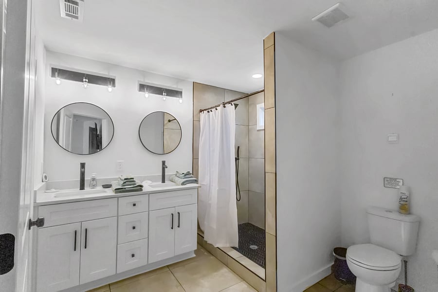 Furnished Finder property 1038246_1 photo 11