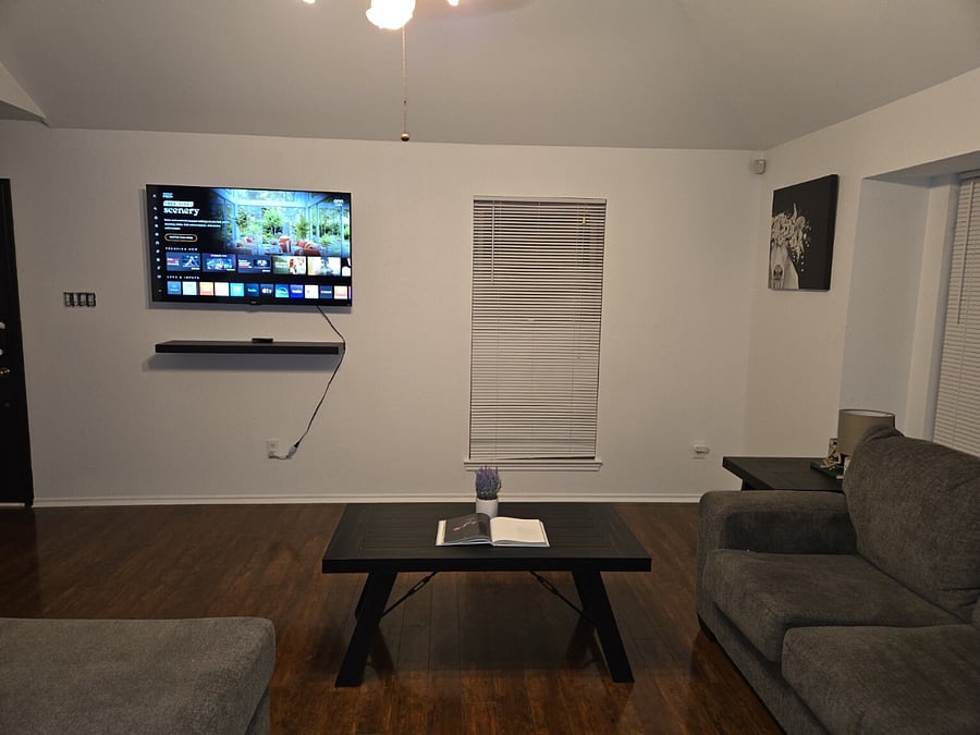 Furnished Finder property 1038253_1 photo 2