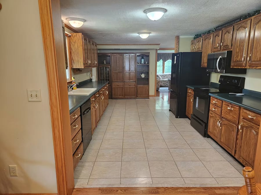 Furnished Finder property 1038257_1 photo 4