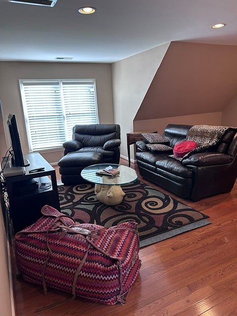 Furnished Finder property 1038258_1 photo 4