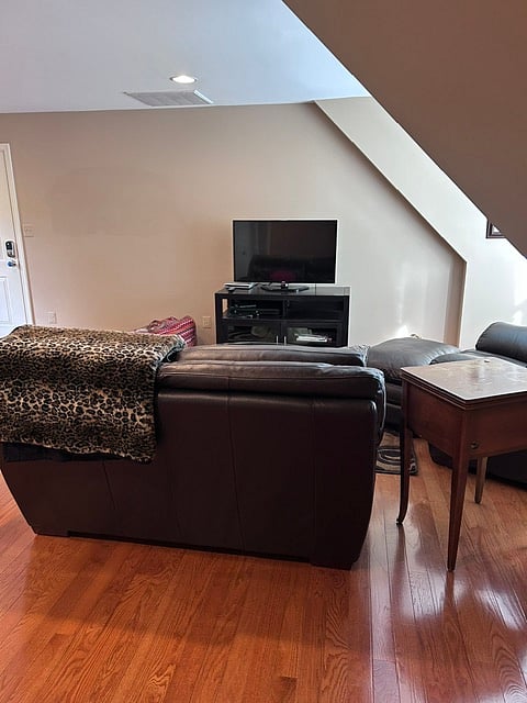 Furnished Finder property 1038258_1 photo 9
