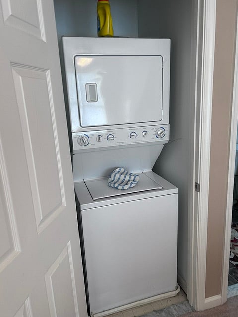 Furnished Finder property 1038258_1 photo 14