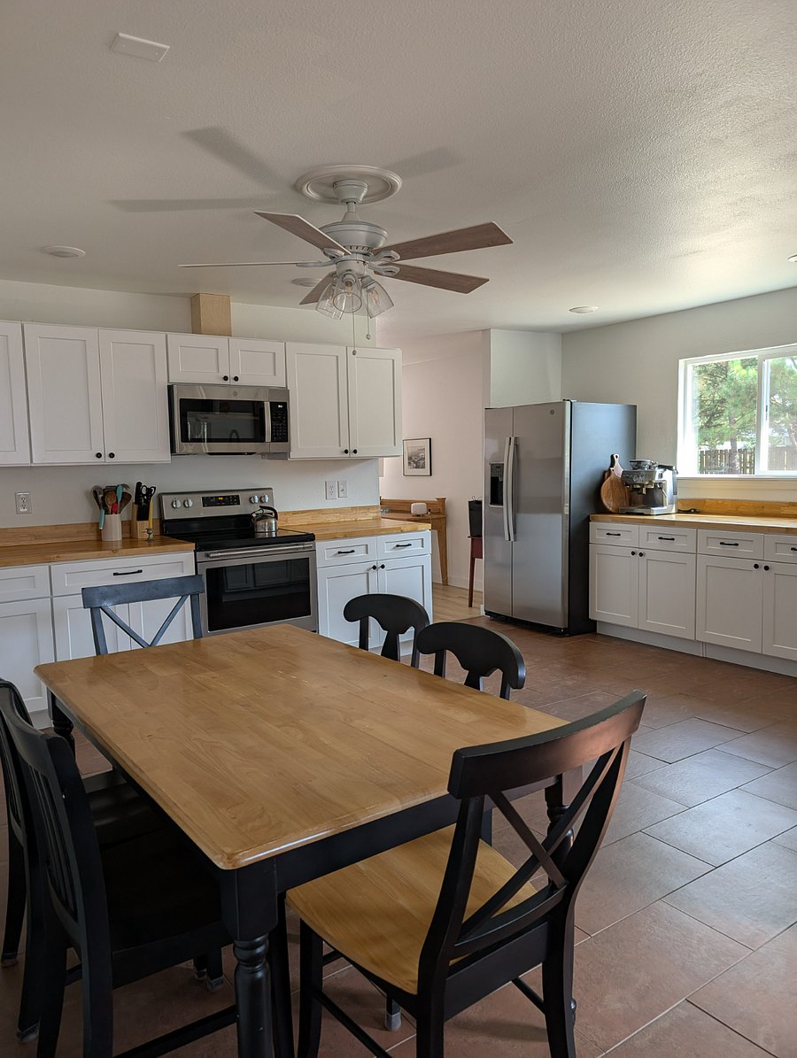 Furnished Finder property 1038259_1 photo 3