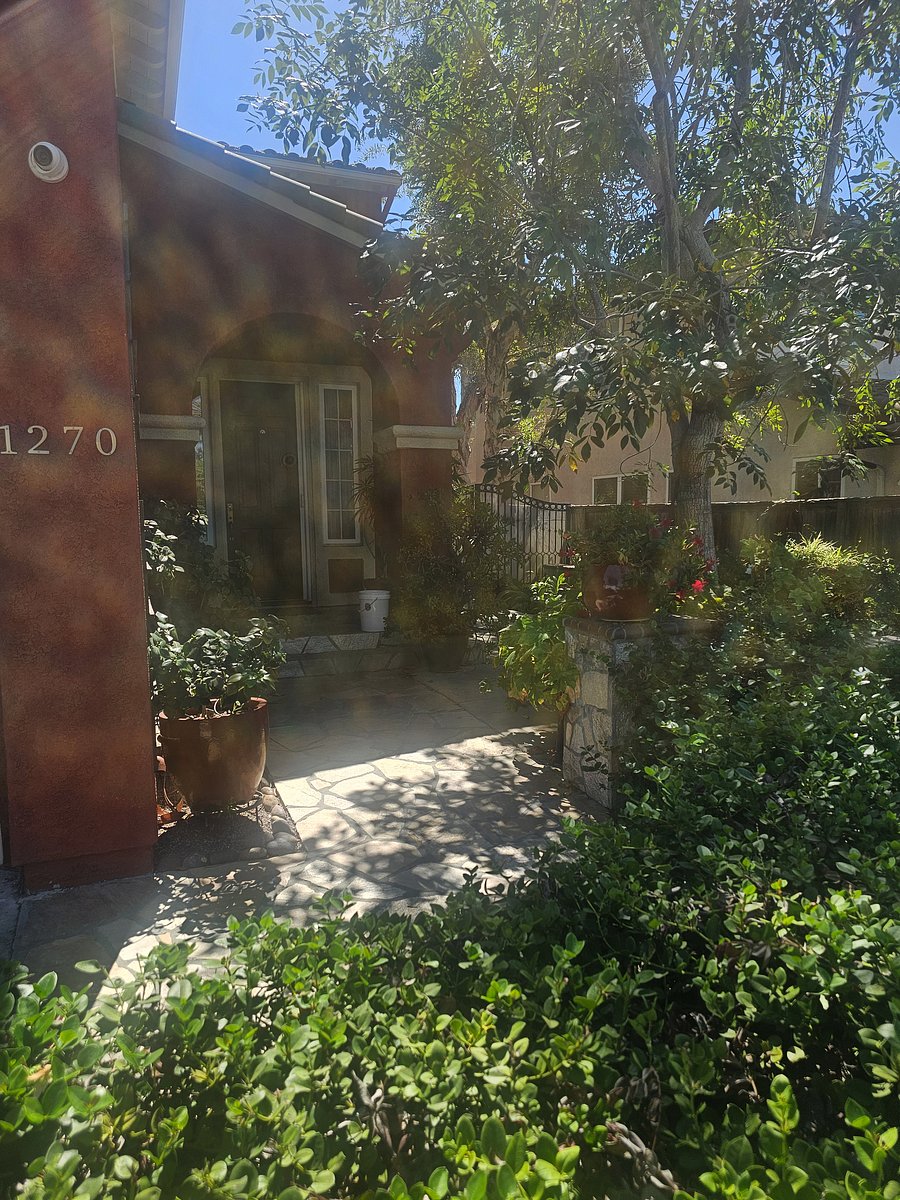 Furnished Finder property 1038260_1 photo 33