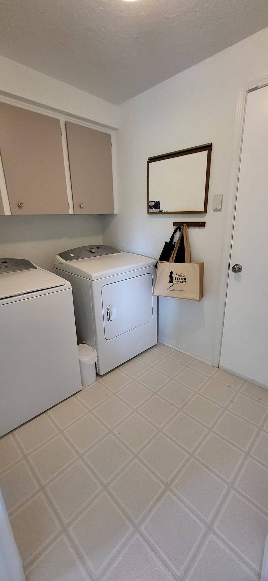 Furnished Finder property 1038278_1 photo 16