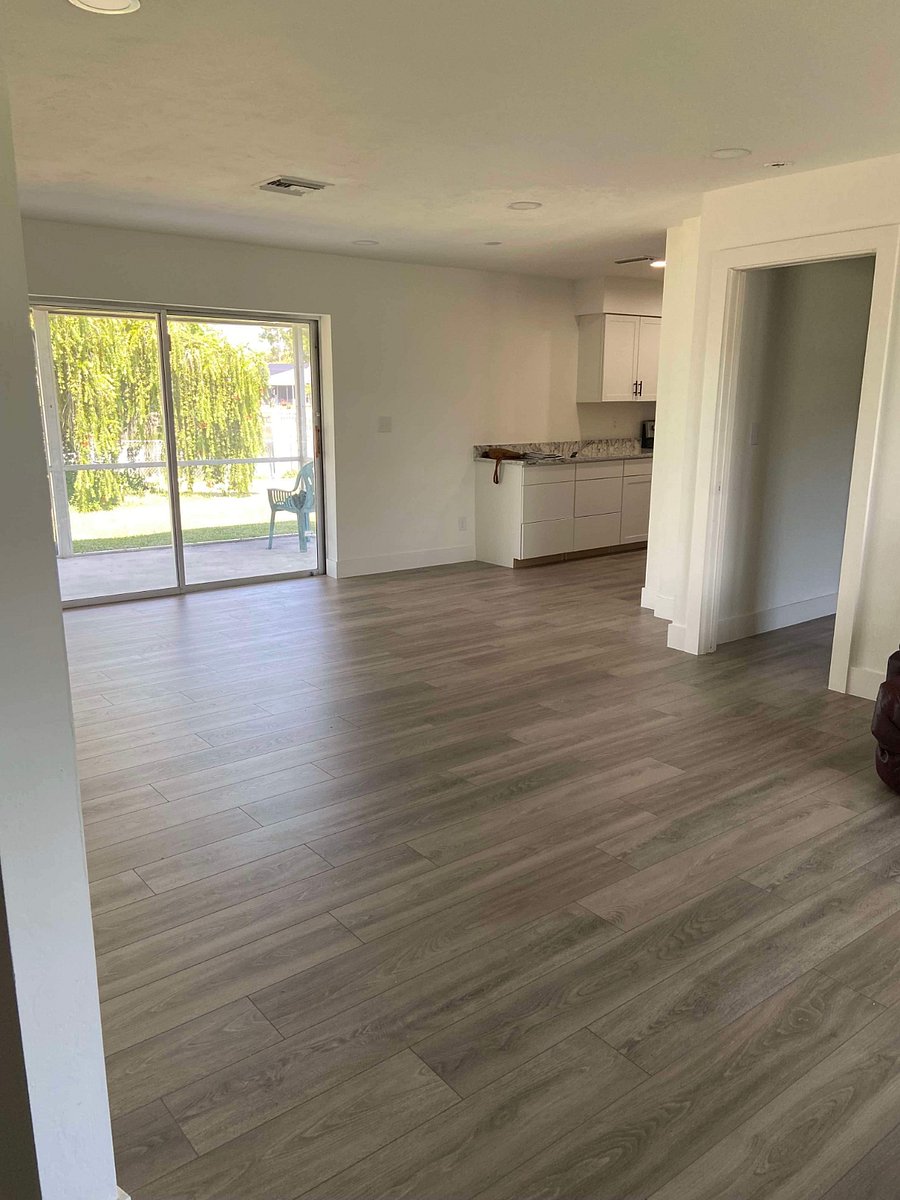 Furnished Finder property 1038305_1 photo 2