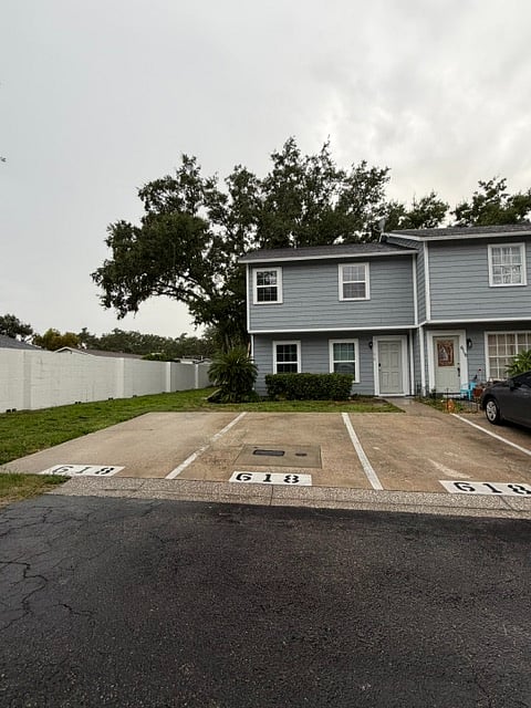 Furnished Finder property 1038314_1 photo 1