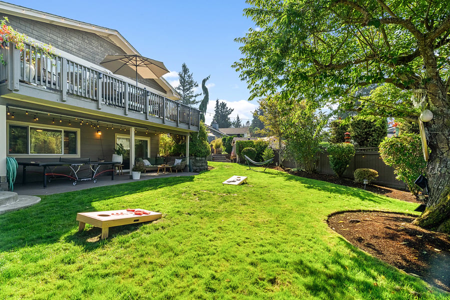 Enjoy the large fully fenced backyard with a private outdoor area to relax or enjoy fresh air. 