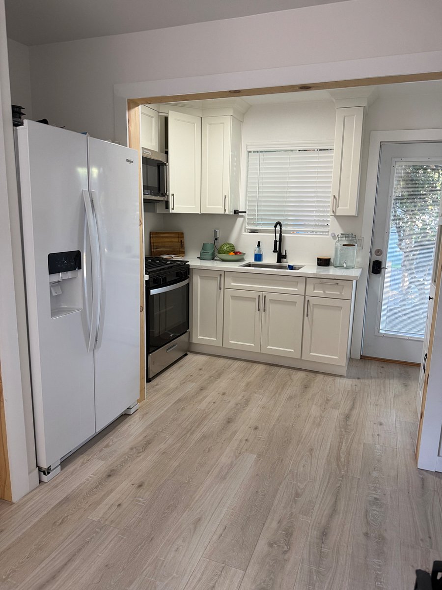 Furnished Finder property 1038367_1 photo 2