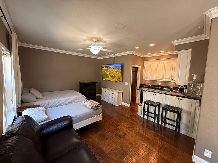 Furnished Finder property 1038399_1 photo 1
