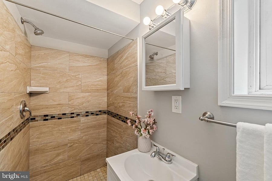 Furnished Finder property 1038409_1 photo 19