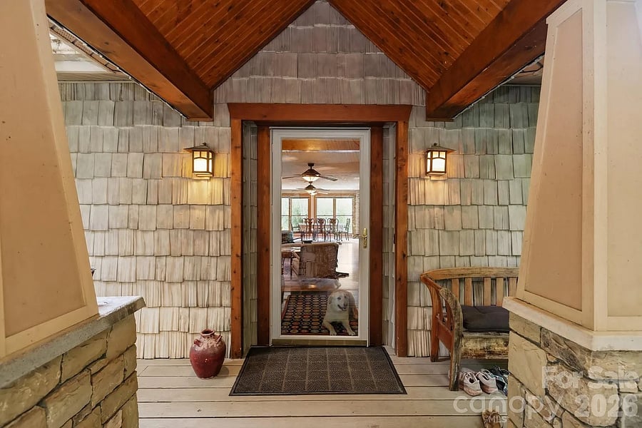 Furnished Finder property 1038423_1 photo 4