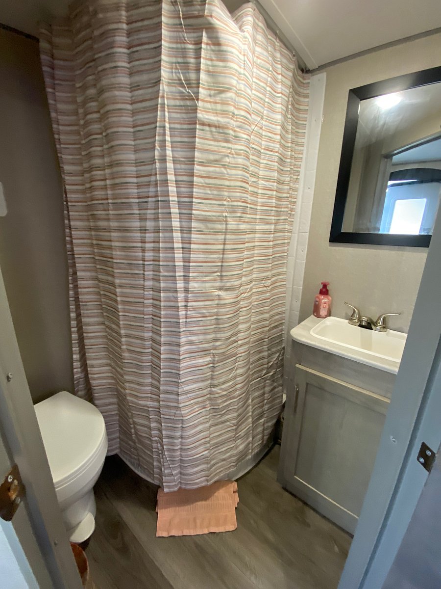 Furnished Finder property 1038436_1 photo 11