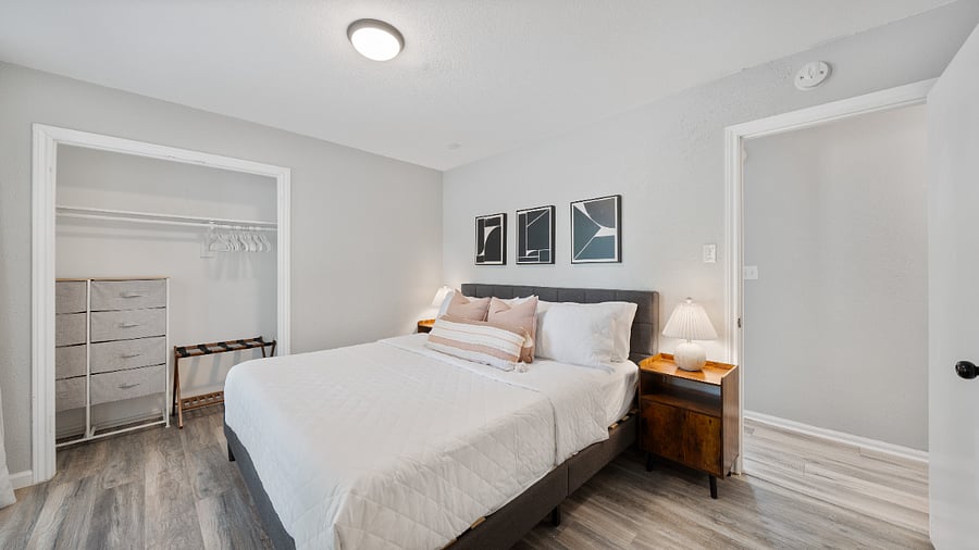 Furnished Finder property 1038446_1 photo 15