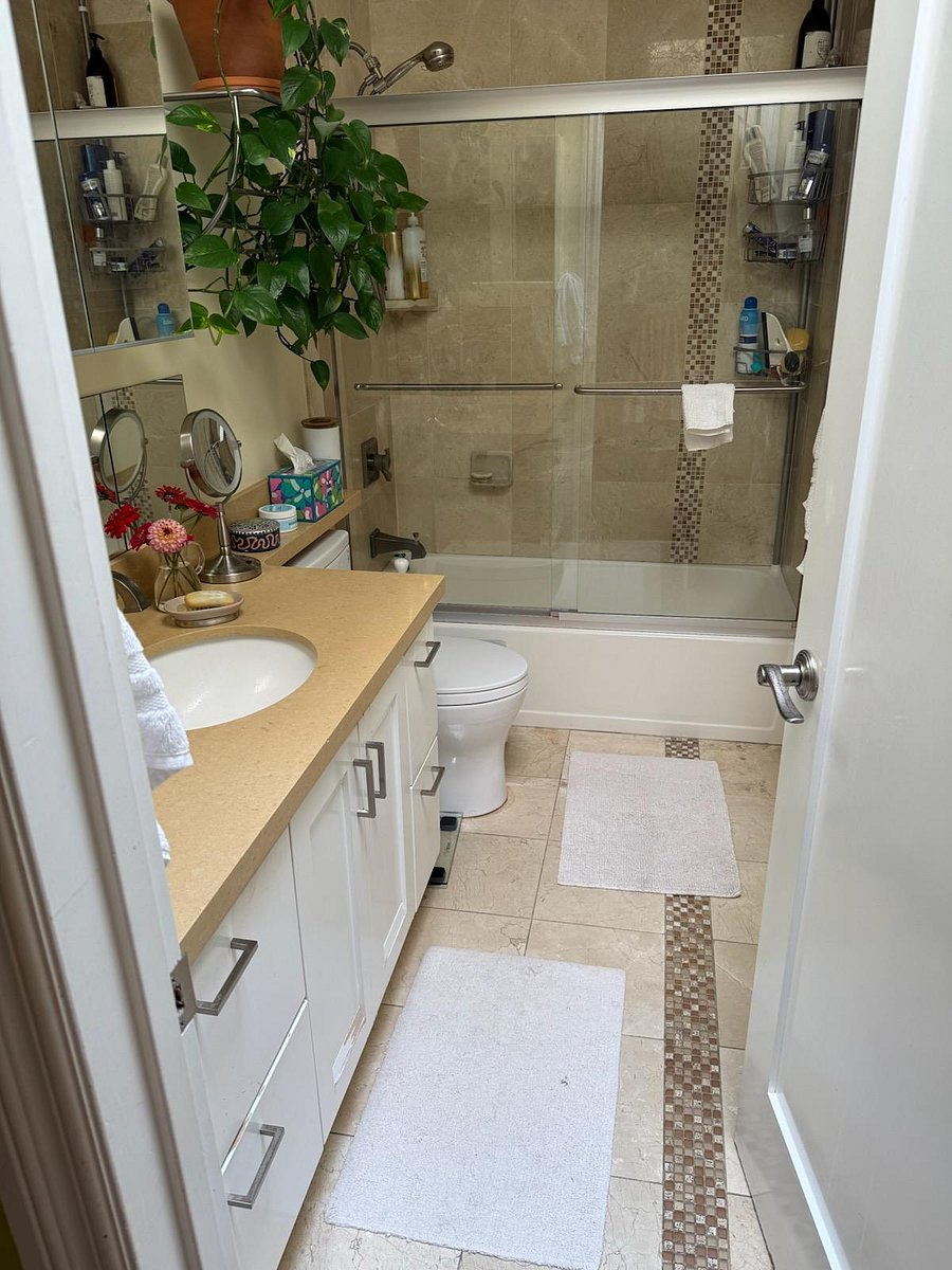 Furnished Finder property 1038447_1 photo 15