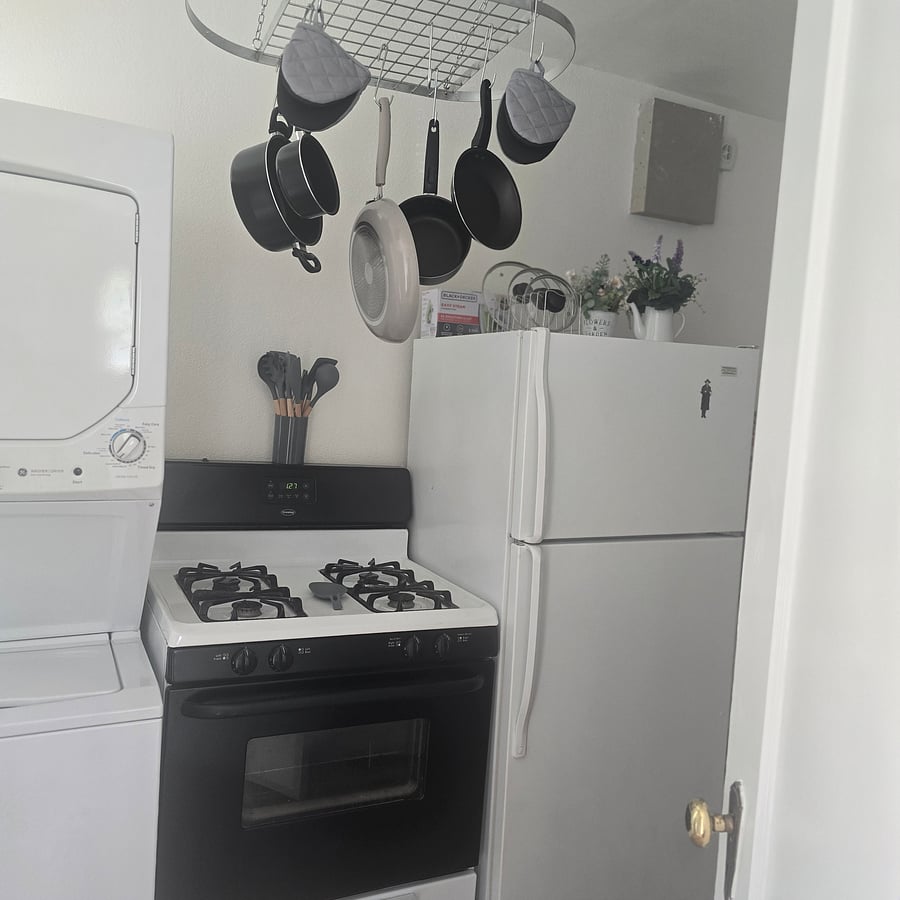 Furnished Finder property 1038458_1 photo 6