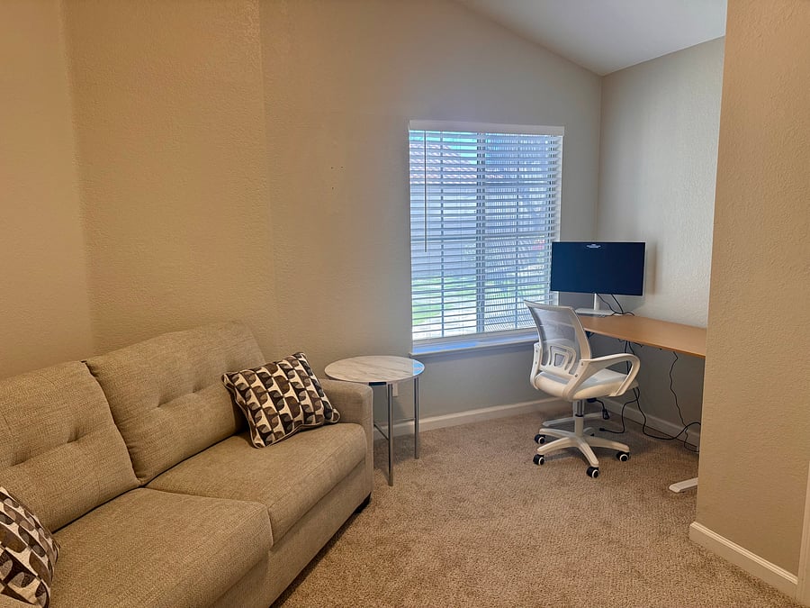 Office room with Sofa bed queen size.