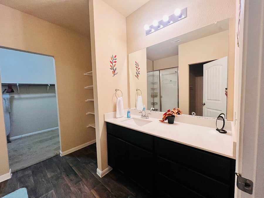 Furnished Finder property 1038510_1 photo 31