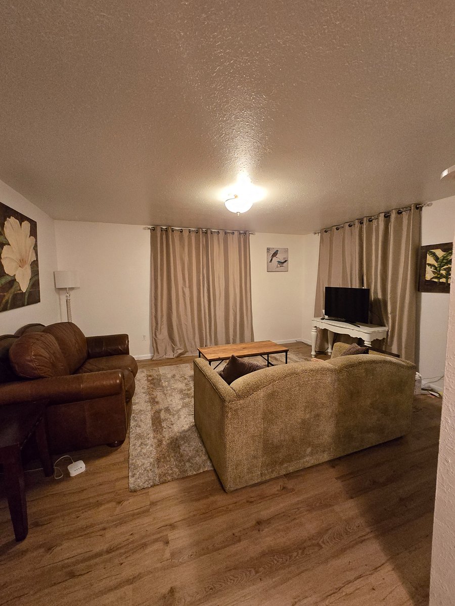 Furnished Finder property 1038523_1 photo 2