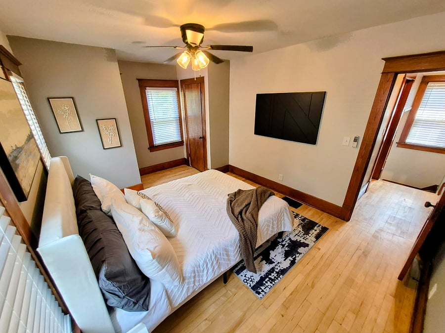 Primary Bedroom - 50" TV - Queen Bed