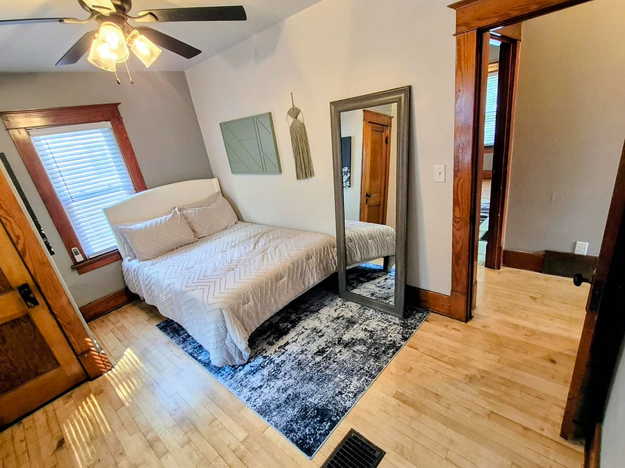 Bedroom 2 - Full Bed