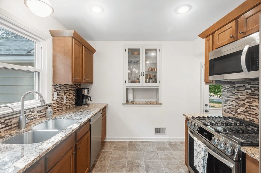 Furnished Finder property 1038613_1 photo 4