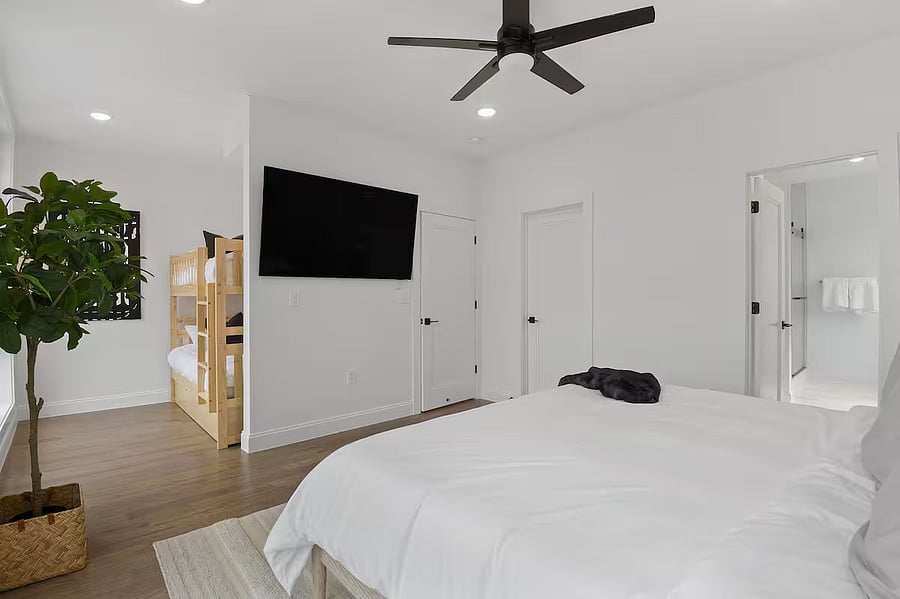 Furnished Finder property 1038616_1 photo 34