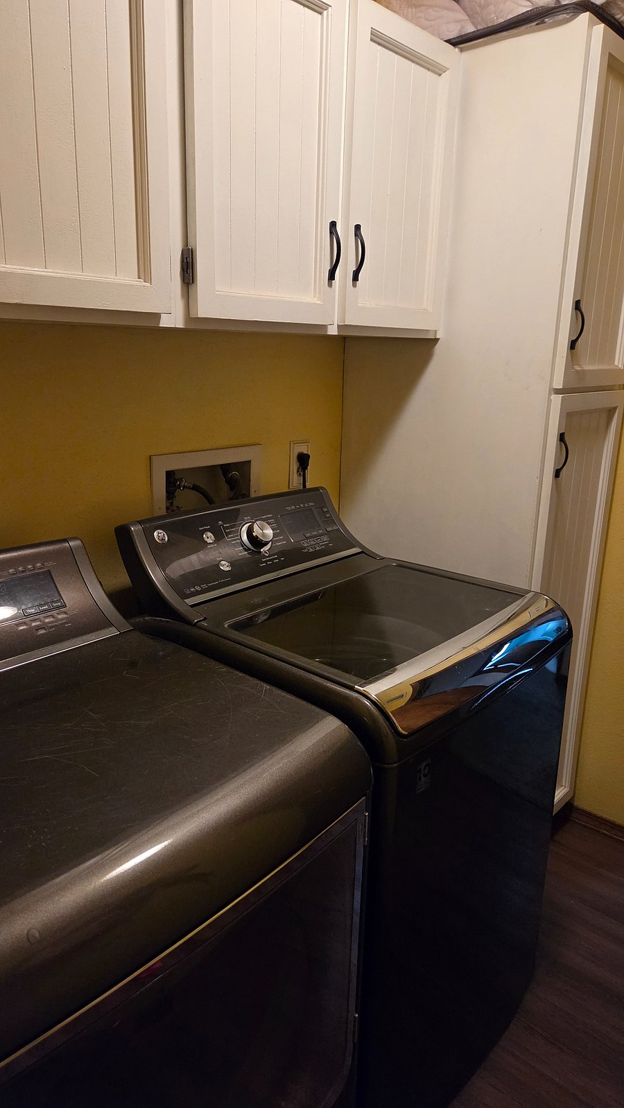 Smart dispenser washer dryer