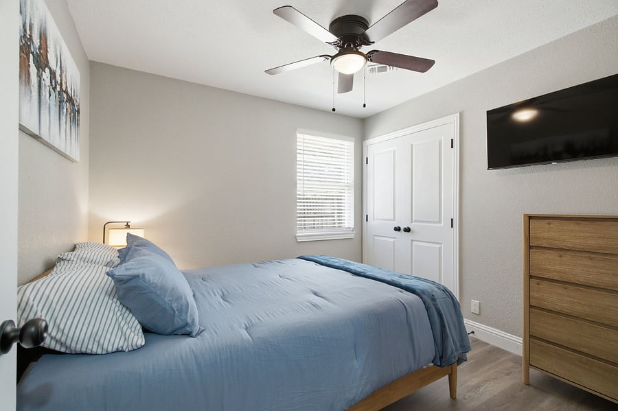 Queen Bed