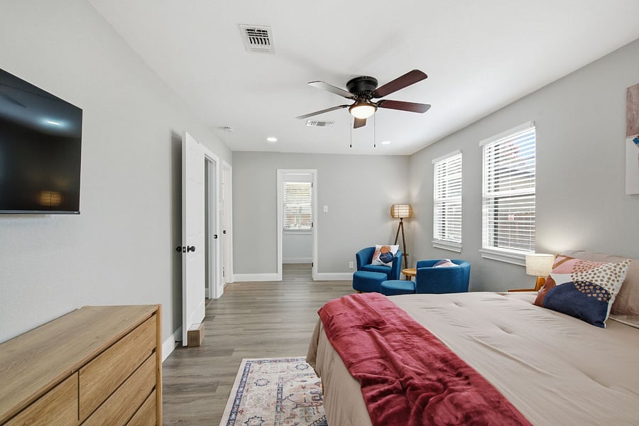 Primary Suite with Walk-in Closet