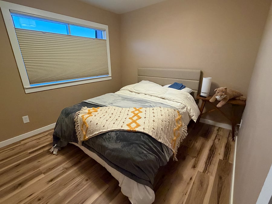 2nd bedroom