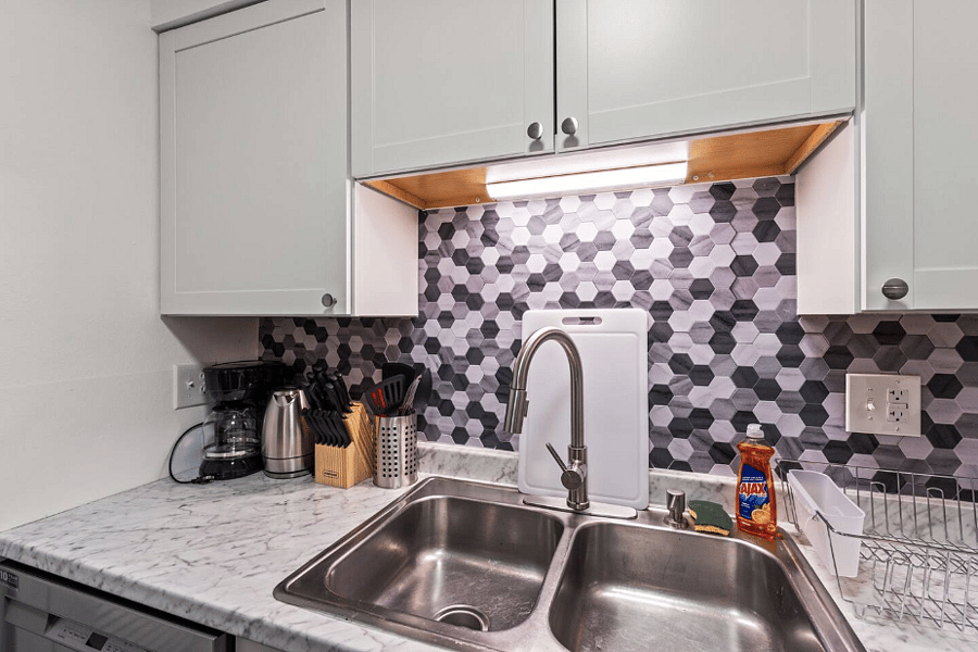 Furnished Finder property 1038703_1 photo 13