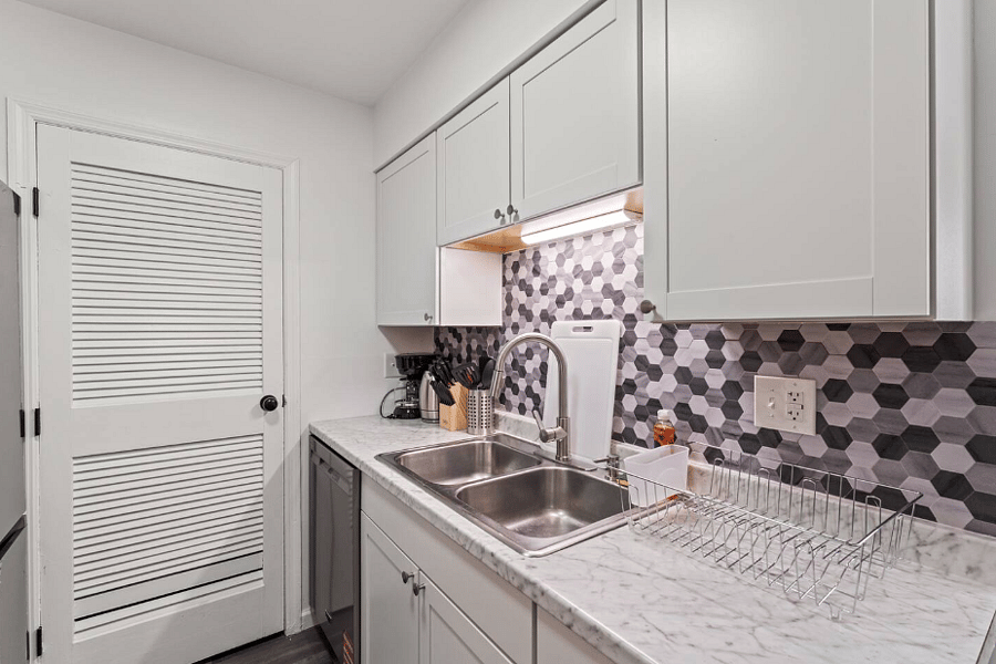 Furnished Finder property 1038703_1 photo 14