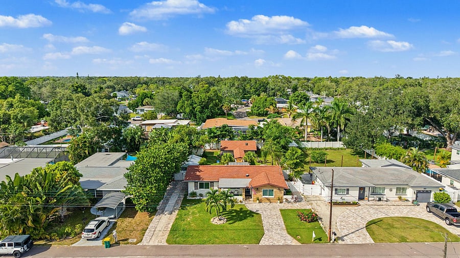 Furnished Finder property 1038753_1 photo 42