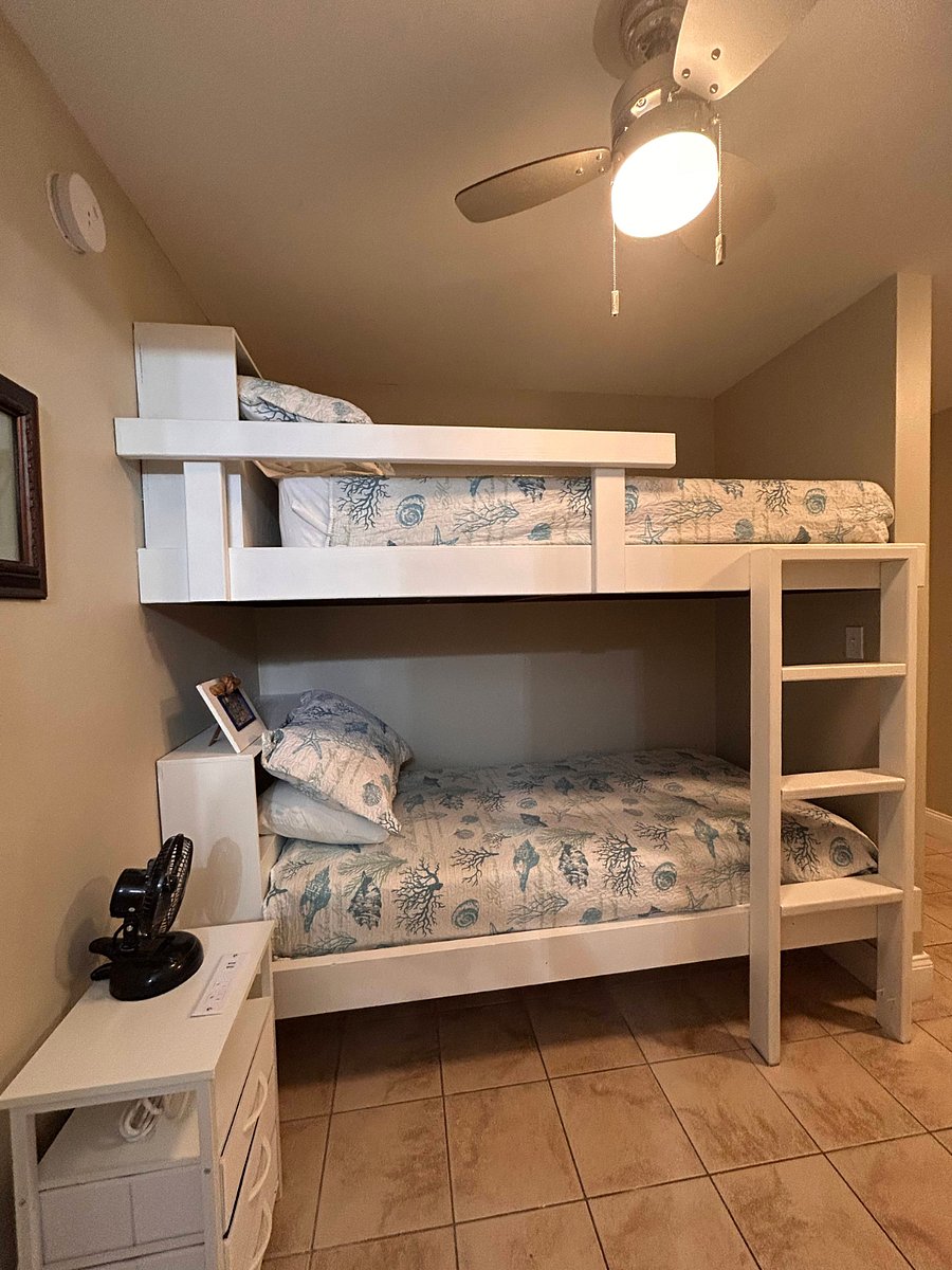 Furnished Finder property 1038767_1 photo 17