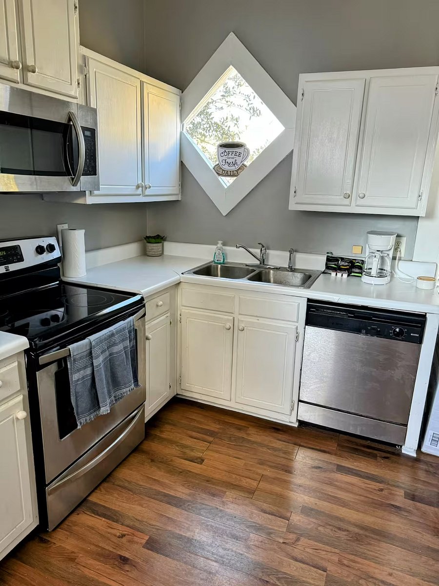 Furnished Finder property 1038776_1 photo 14