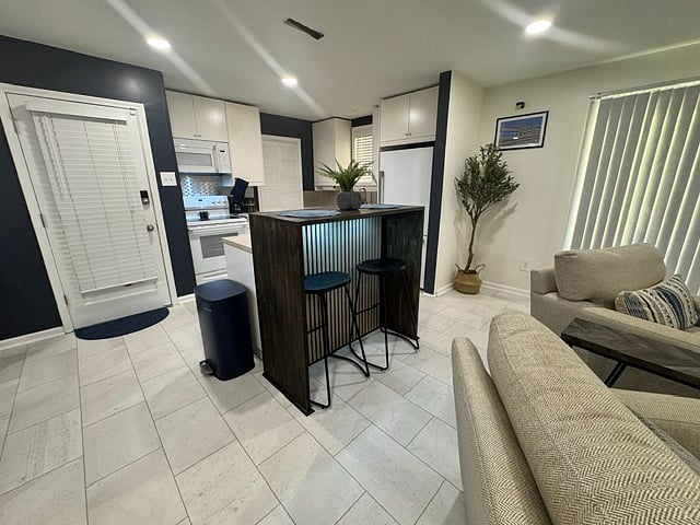 Furnished Finder property 1038779_1 photo 13