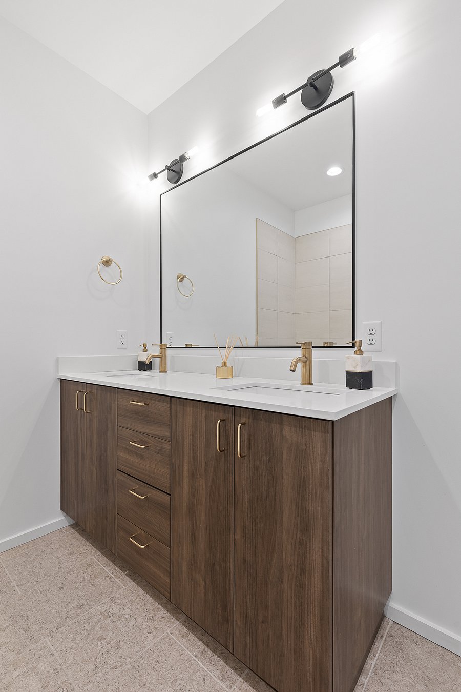 Furnished Finder property 1038784_1 photo 14