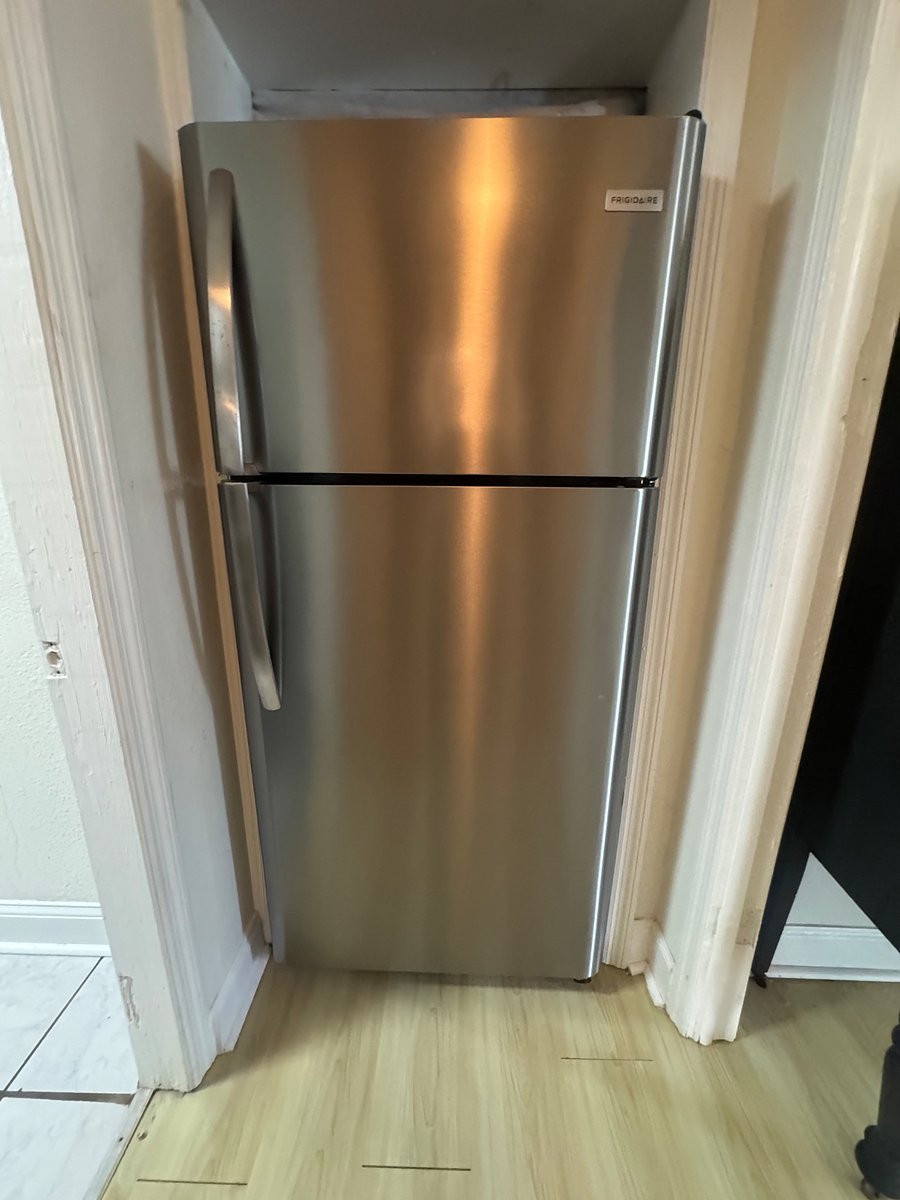 Full size refrigerator