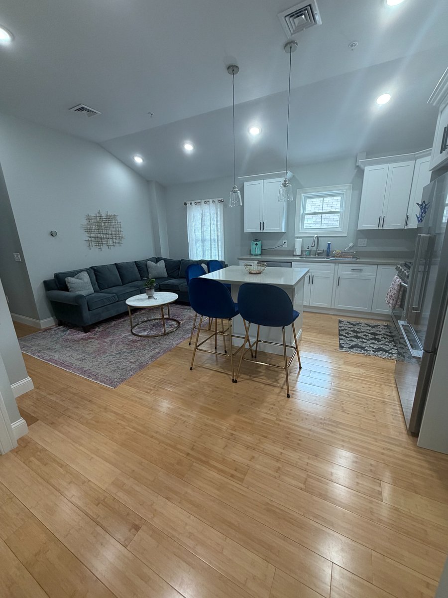 Furnished Finder property 1038840_1 photo 3
