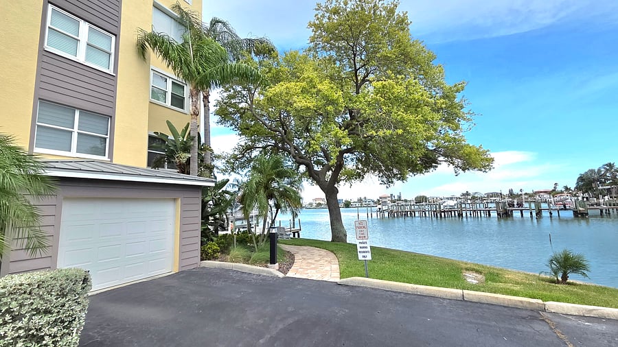 Furnished Finder property 1038844_1 photo 47
