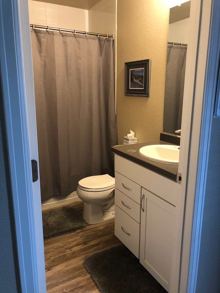 Furnished Finder property 1038845_1 photo 12