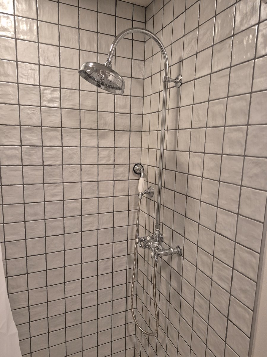 Furnished Finder property 1038853_1 photo 5