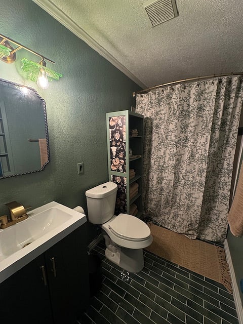 Furnished Finder property 1038858_1 photo 11