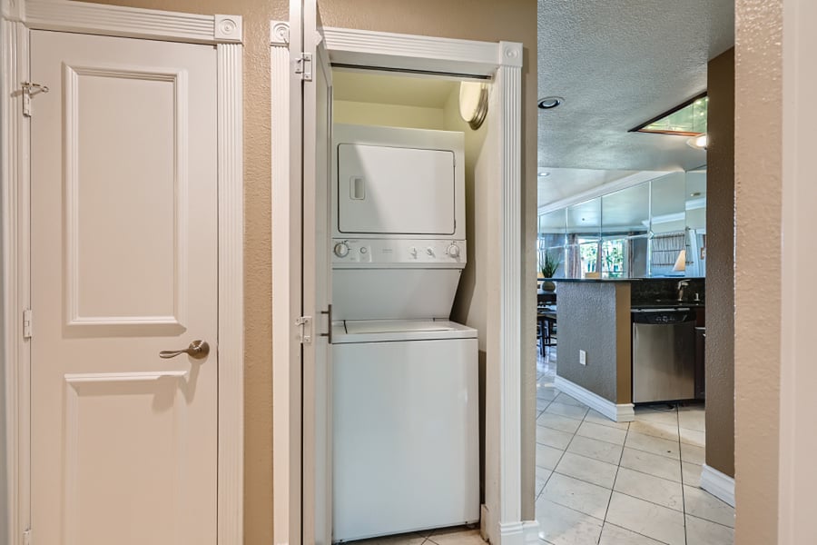 Furnished Finder property 1038861_1 photo 6