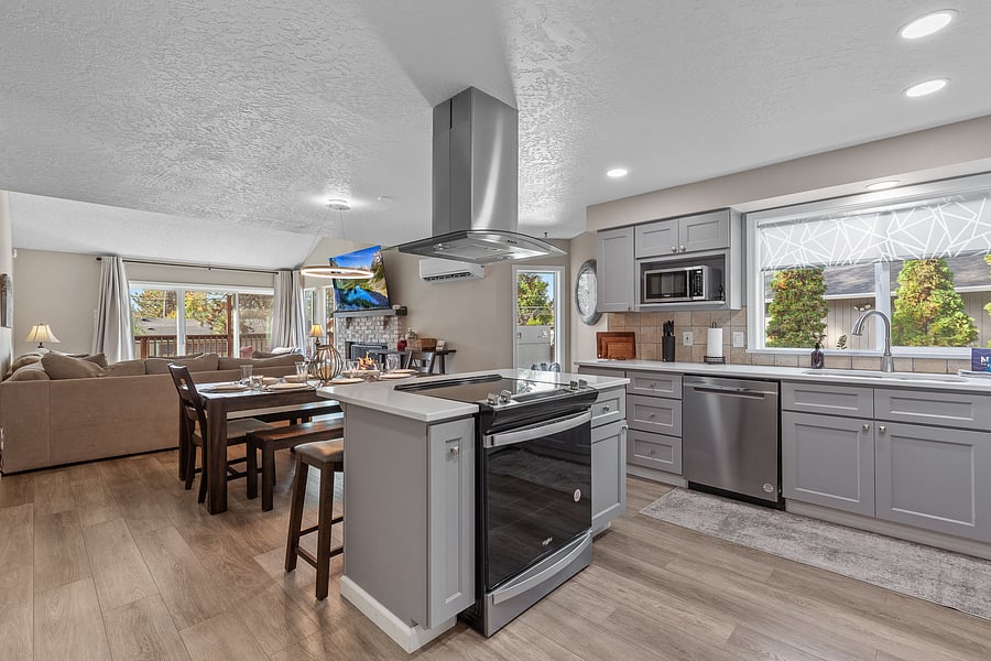 Furnished Finder property 1038868_1 photo 10