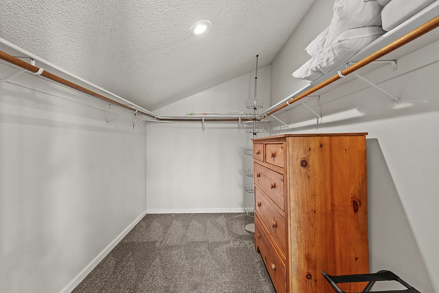 Furnished Finder property 1038868_1 photo 16