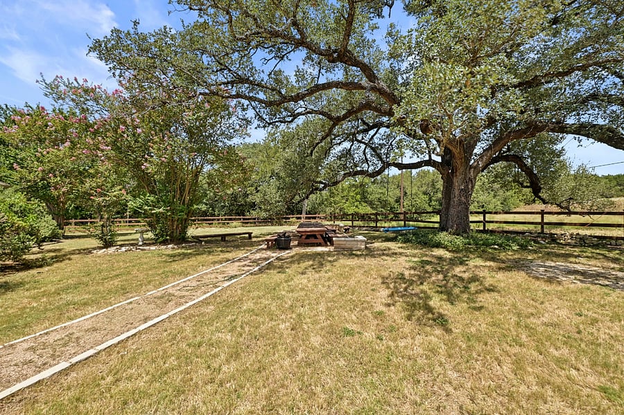 Furnished Finder property 1038871_1 photo 32