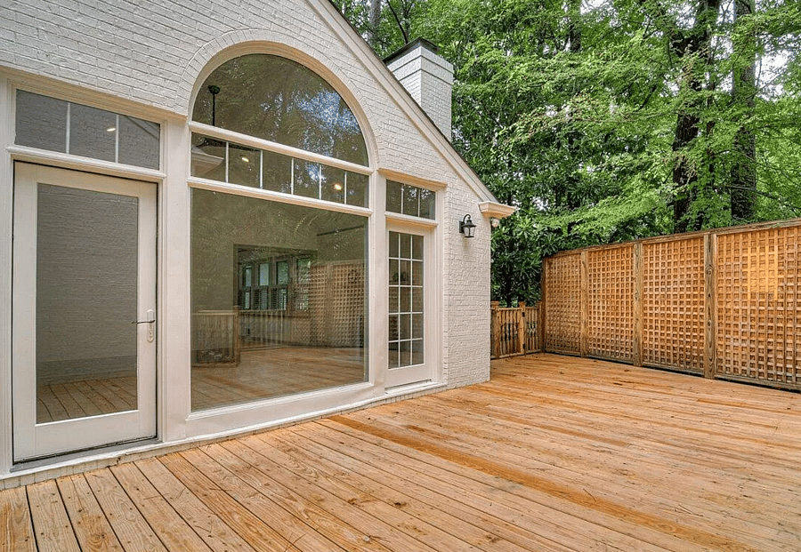 Private deck